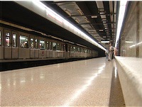 Estacion de metro de Santa Coloma Estacio de metro de Santa Coloma